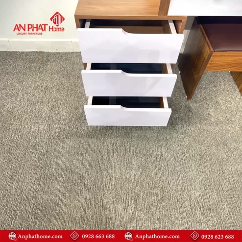 Bàn trang điểm thiết kế ngăn kéo tiện dụng