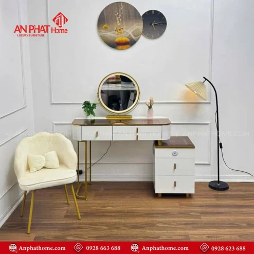 Mẫu tủ đồ kèm bàn trang điểm