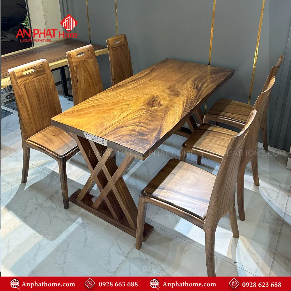 Bộ bàn ăn gỗ me tây đi kèm 6 ghế BA-2050 8 Quý khách có thể lựa chọn kích thước bàn từ dài 1m20 – 1m80 – 2m hoặc lớn hơn, để phù hợp với nhu cầu sử dụng, bàn dài 1m20 sẽ đi kèm 4 ghế, bàn dài 1m40 - 1m60 – 1m80 – 2m đi kèm 6 ghế theo bộ, Ngoài da có thể đặt mua thêm số lượng ghế ngồi để phù hợp với nhu cầu sử dụng.