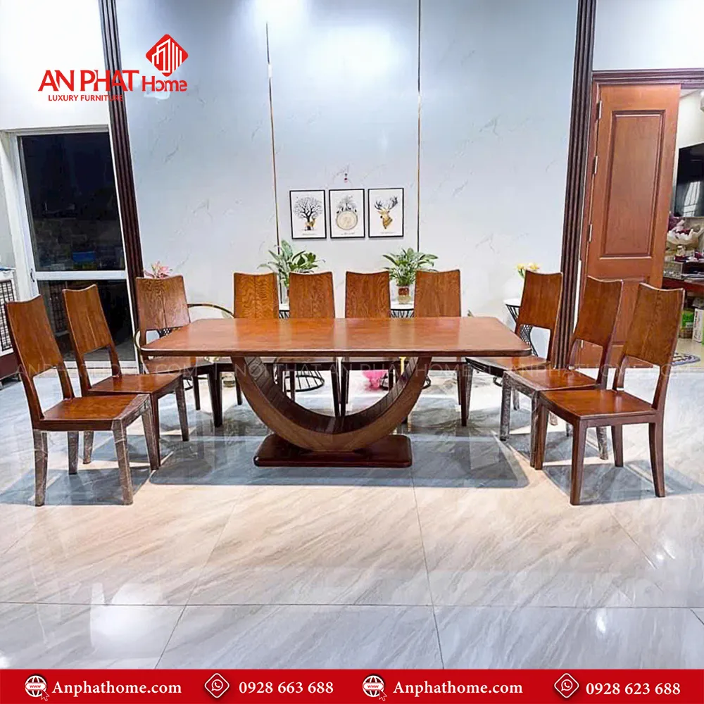 Bộ bàn ghế ăn gỗ sồi thiết kế sang trọng BA-2031 3 Bộ bàn ghế ăn gỗ sồi thiết kế sang trọng BA-2031, quý khách có thể lựa chọn kích thước bàn từ dài 1m60 – 1m80 – 2m hoặc lớn hơn, để phù hợp với nhu cầu sử dụng, 1m60 – 1m80 – 2m đi kèm 6 ghế theo bộ, Ngoài da có thể đặt mua thêm số lượng ghế ngồi để phù hợp với nhu cầu sử dụng. Lưu ý mẫu bàn BA-2031 chỉ phù hợp làm từ kích thước dài 1m60 trở lên, nhỏ hơn quý khách lựa chọn mẫu chân đơn để phù hợp với thiết kế.