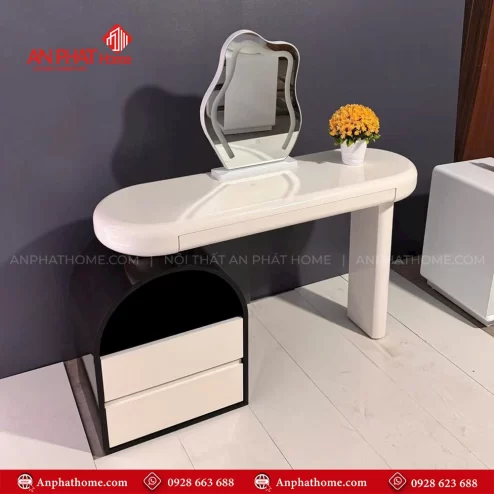 Bàn trang điểm nhỏ gọn mẫu mới nhất