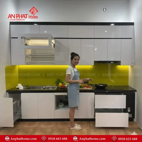Mẫu tủ bếp nhựa cao cấp cho nhà hiện đại