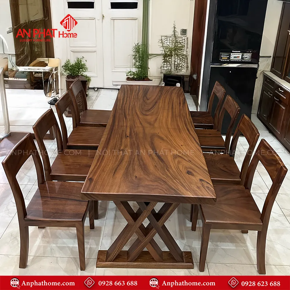Bàn ăn gỗ me tây nguyên khối 8 ghế BA-3013 3 Bàn ăn gỗ me tây nguyên khối 8 ghế BA-3013, Với thiết kế đơn giản, kiểu dáng hiện đại, Bộ bàn ăn Me Tây nguyên tấm vân gỗ tự nhiên sang trọng, Phù hợp với mọi không gian
