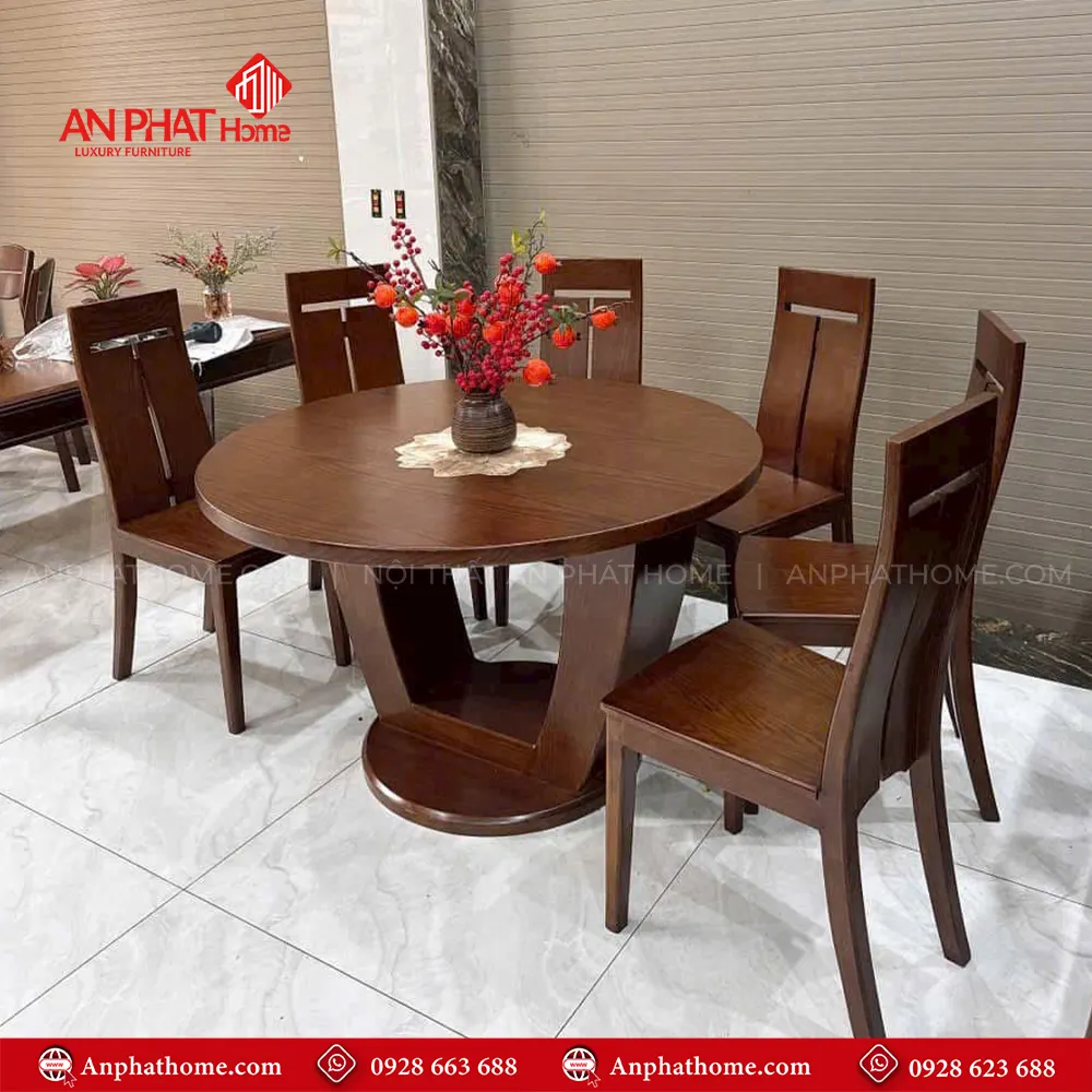 Bàn ăn mặt tròn gỗ sồi 6 ghế BA-2043 6 Mẫu bàn ăn BA-2043 có thể kết hợp nhiều mẫu ghế khác nhau, giúp không gian trở nên hoàn hảo hơn