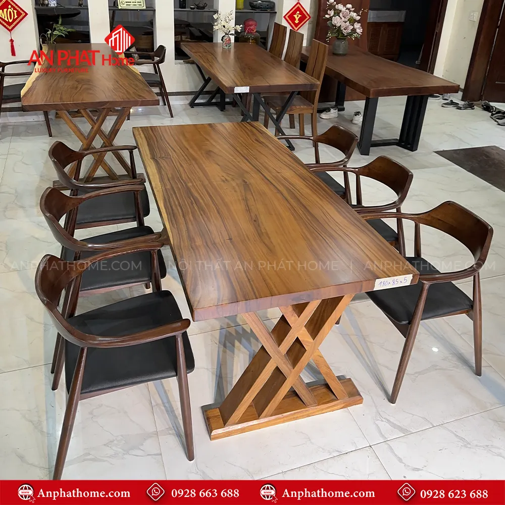 Bàn ăn nguyên khối gỗ me tây 6 ghế BA-3014 3 Bàn ăn nguyên khối gỗ me tây 6 ghế BA-3014, Với thiết kế đơn giản, kiểu dáng hiện đại, Bộ bàn ăn Me Tây nguyên tấm vân gỗ tự nhiên sang trọng, Phù hợp với mọi không gian