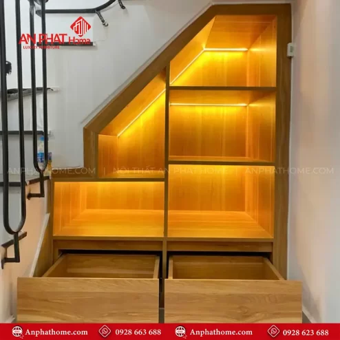 tu cau thang dep co led t 536000002