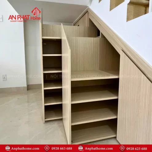 tu cau thang go mdf t 536100001