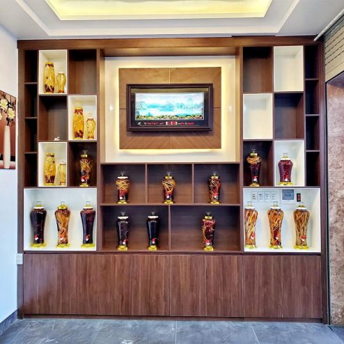 Tủ Rượu Gỗ Công Sang Trọng T-5341