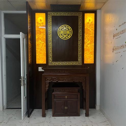 Không Gian Thờ Đẹp Có Vách Ngăn 1 Bên BT-2577