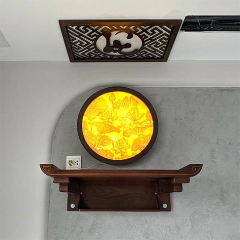 Mẫu Bàn Thờ Chung Cư Kết Hợp Tranh Trúc Chỉ Tròn BT-2627